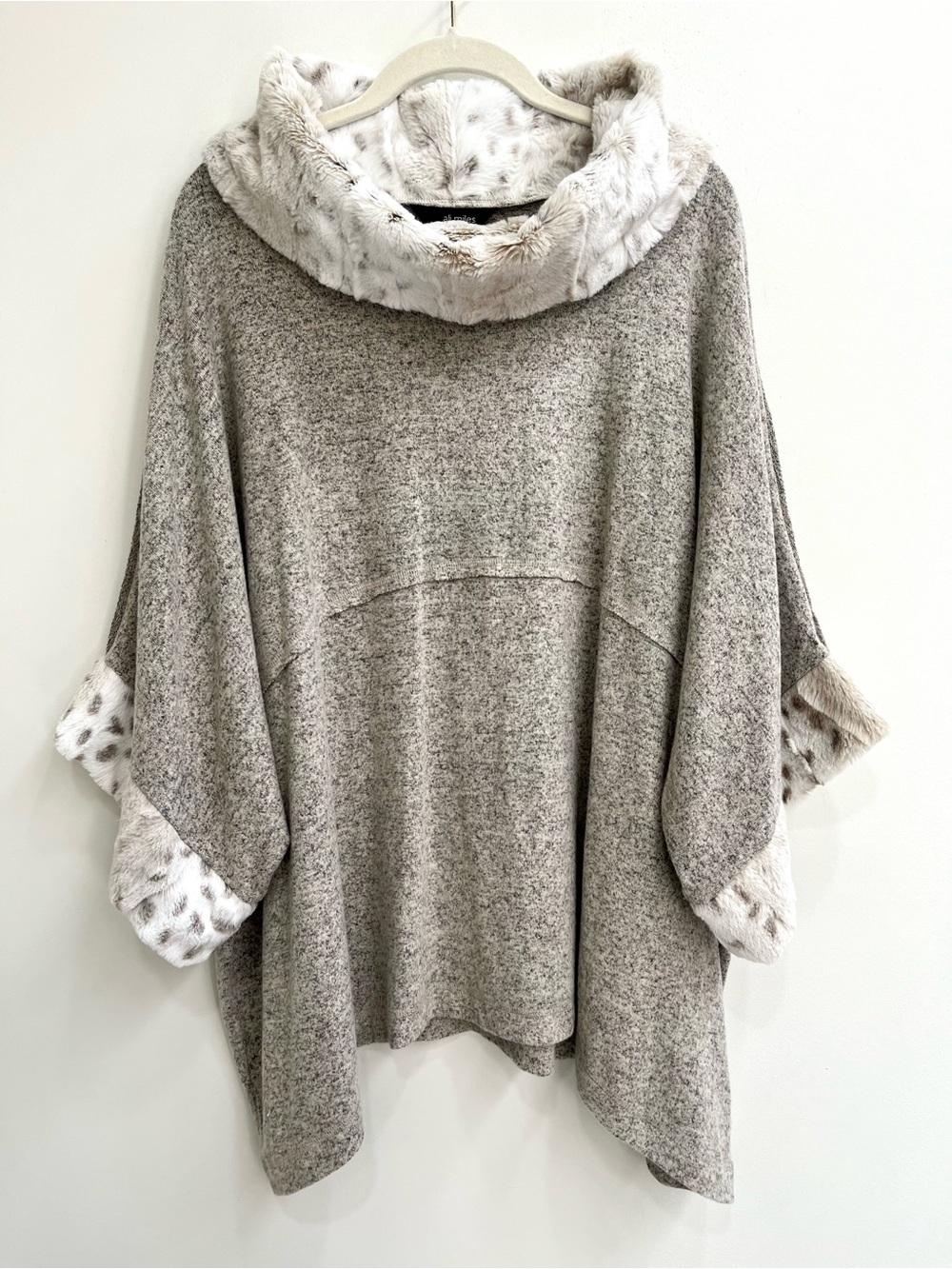 Ali Miles knit faux fur poncho oversized relaxed fit tan white plus size 1X